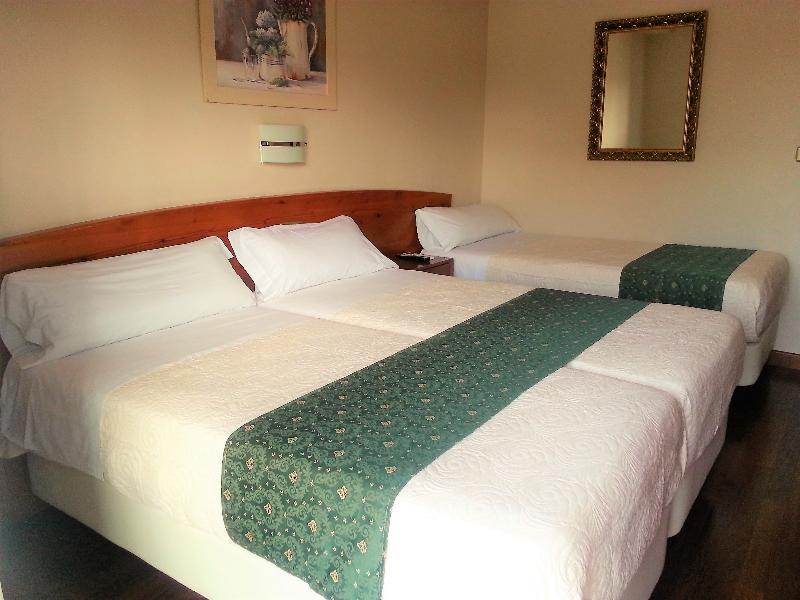 Hotel Alameda Малага Екстериор снимка