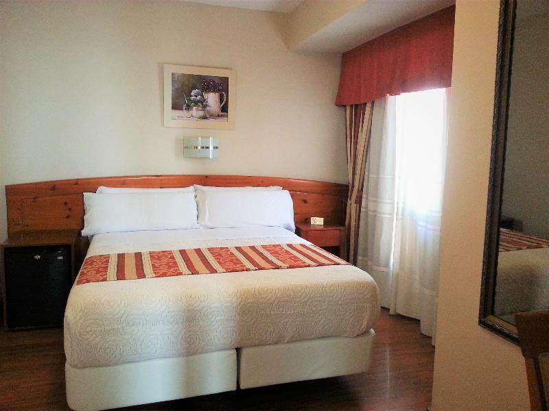 Hotel Alameda Малага Екстериор снимка